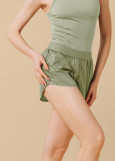 Wide Shorts LESSON with Sauna Effect Grand Prix 100%polyester, pistachio, L