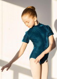 Leotard ARIEL, short sleeve, turtleneck 100%polyester, sea wave, 134cm