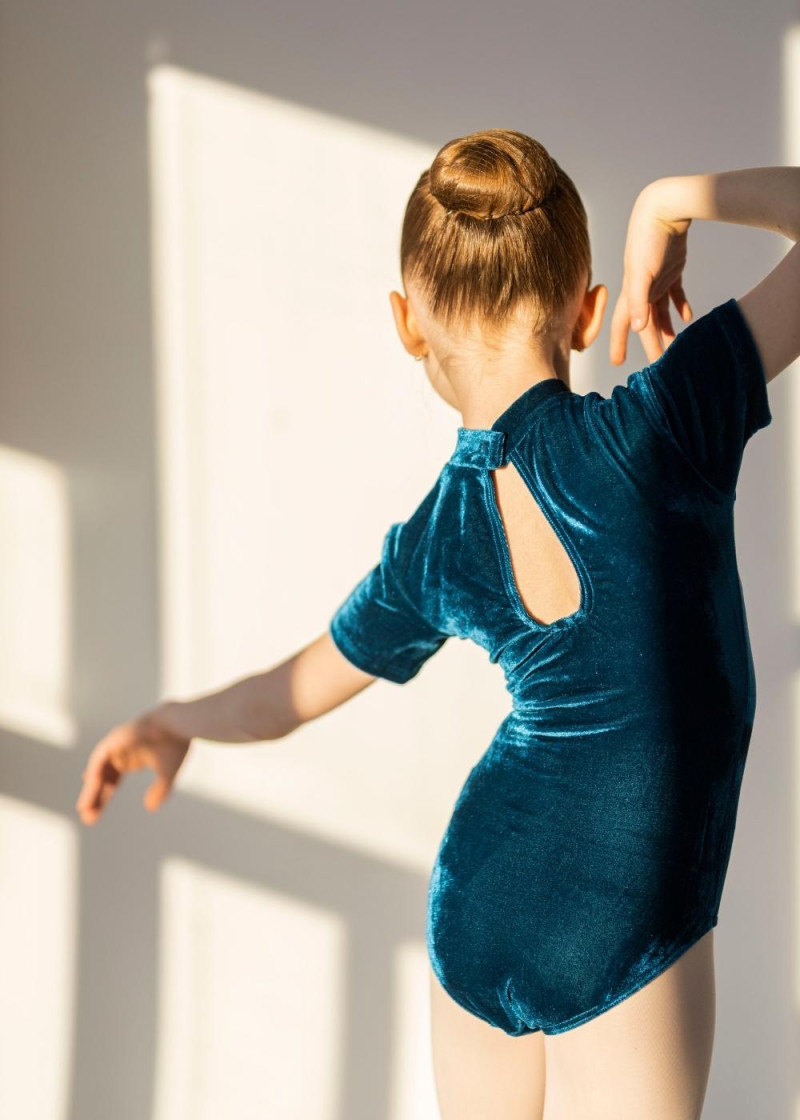 Leotard ARIEL, short sleeve, turtleneck 100%polyester, sea wave, 134cm