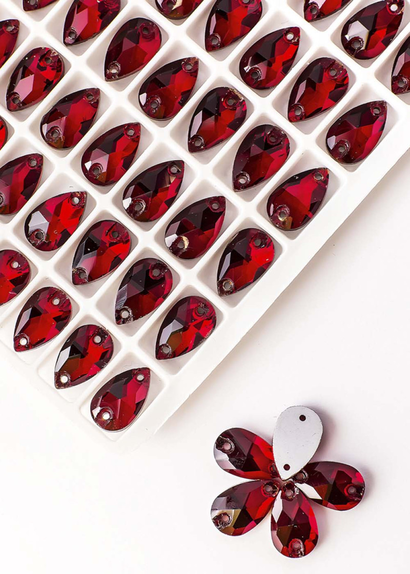 Sew on rhinestones Elizabeth DROP 12 Garnet (458)