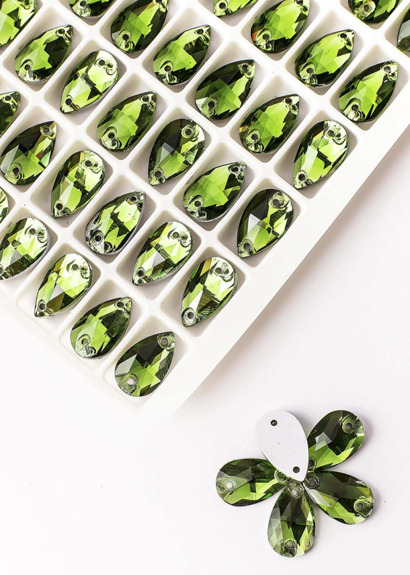 Sew on rhinestones Elizabeth DROP 12 Peridot